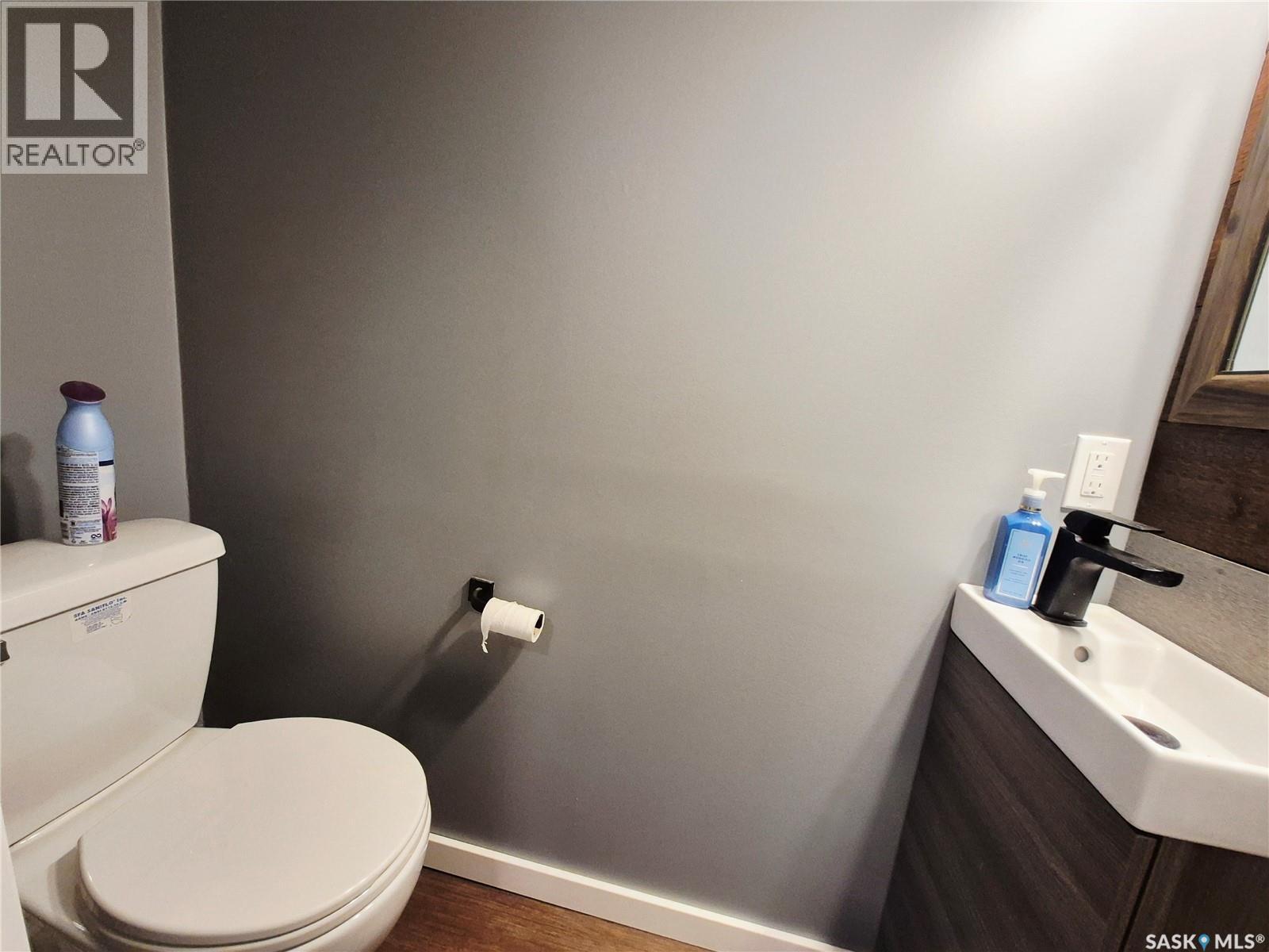 409 5th Avenue Se, Swift Current, Saskatchewan  S9H 3N5 - Photo 30 - SK031419