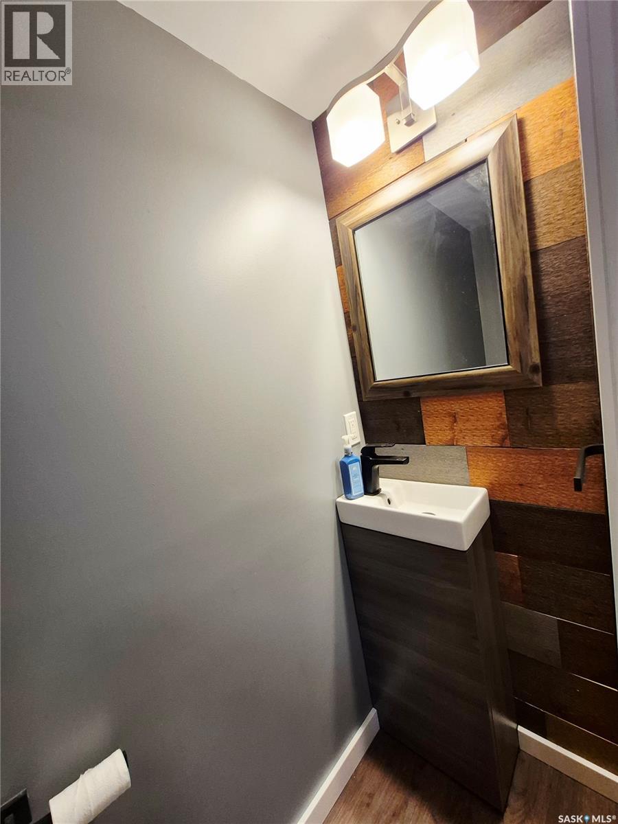 409 5th Avenue Se, Swift Current, Saskatchewan  S9H 3N5 - Photo 31 - SK031419