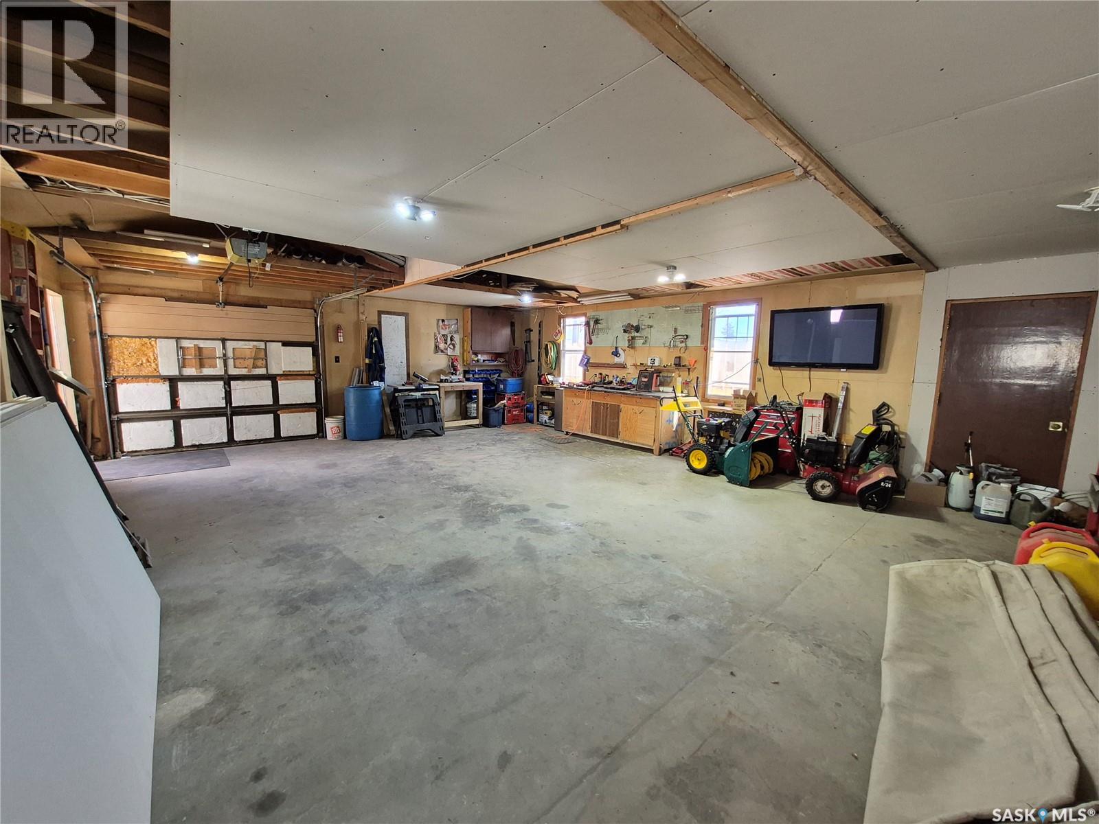 409 5th Avenue Se, Swift Current, Saskatchewan  S9H 3N5 - Photo 37 - SK031419