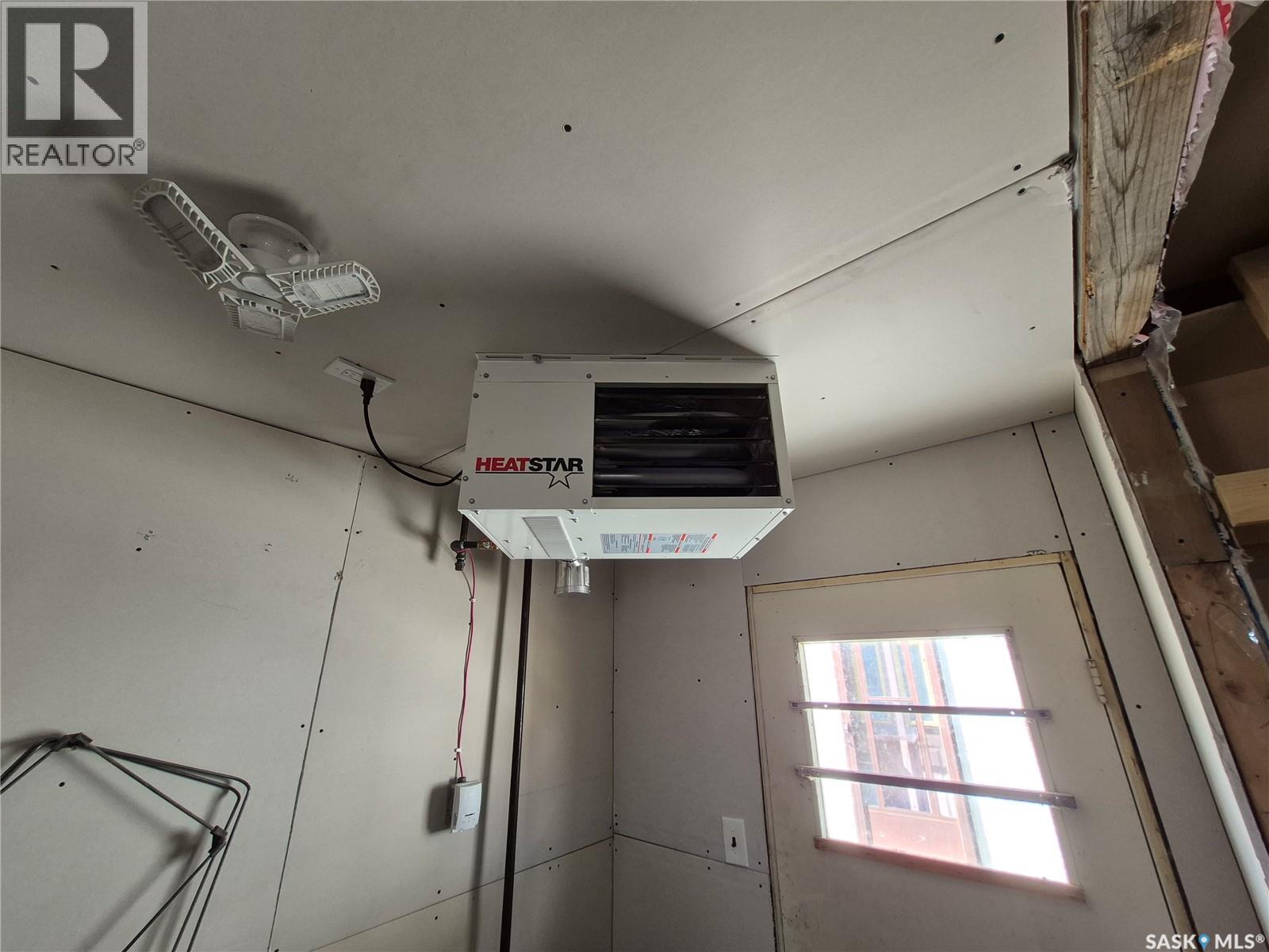 409 5th Avenue Se, Swift Current, Saskatchewan  S9H 3N5 - Photo 38 - SK031419