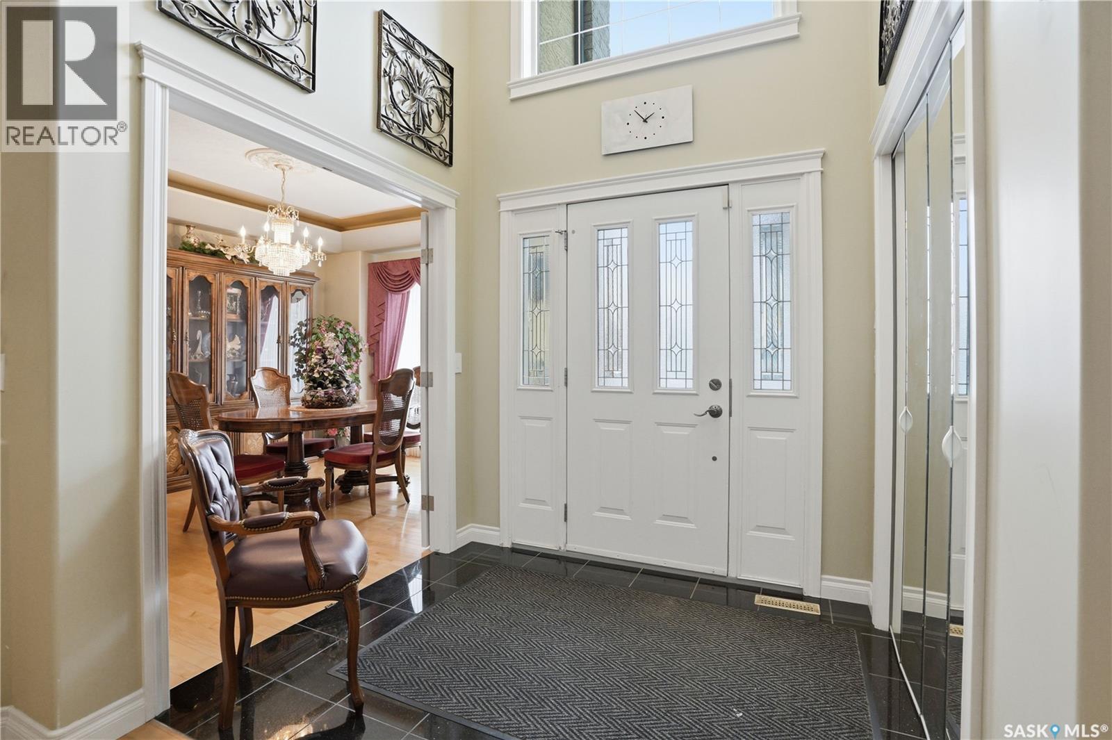 603 Brookhurst Court, Saskatoon, Saskatchewan  S7V 1E5 - Photo 4 - SK031412