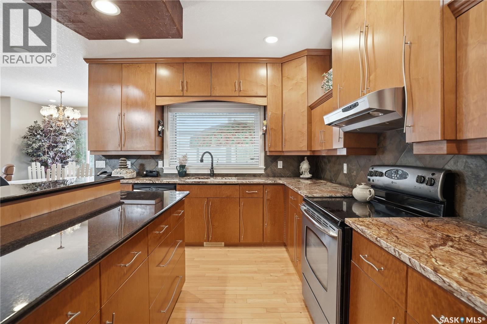 603 Brookhurst Court, Saskatoon, Saskatchewan  S7V 1E5 - Photo 8 - SK031412