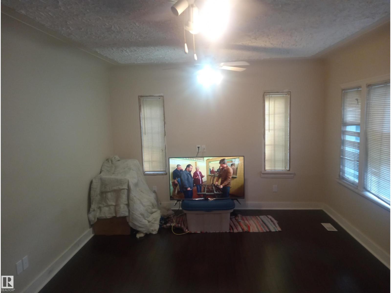 11235 95 St Nw Nw, Edmonton, Alberta  T5G 1K8 - Photo 7 - E4462461