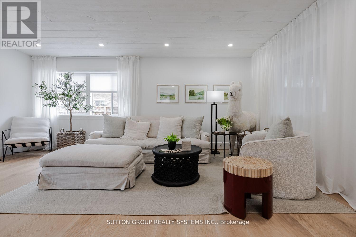 47 Nelson Street, Oakville (Br Bronte), Ontario  L6L 3H5 - Photo 13 - W12928744