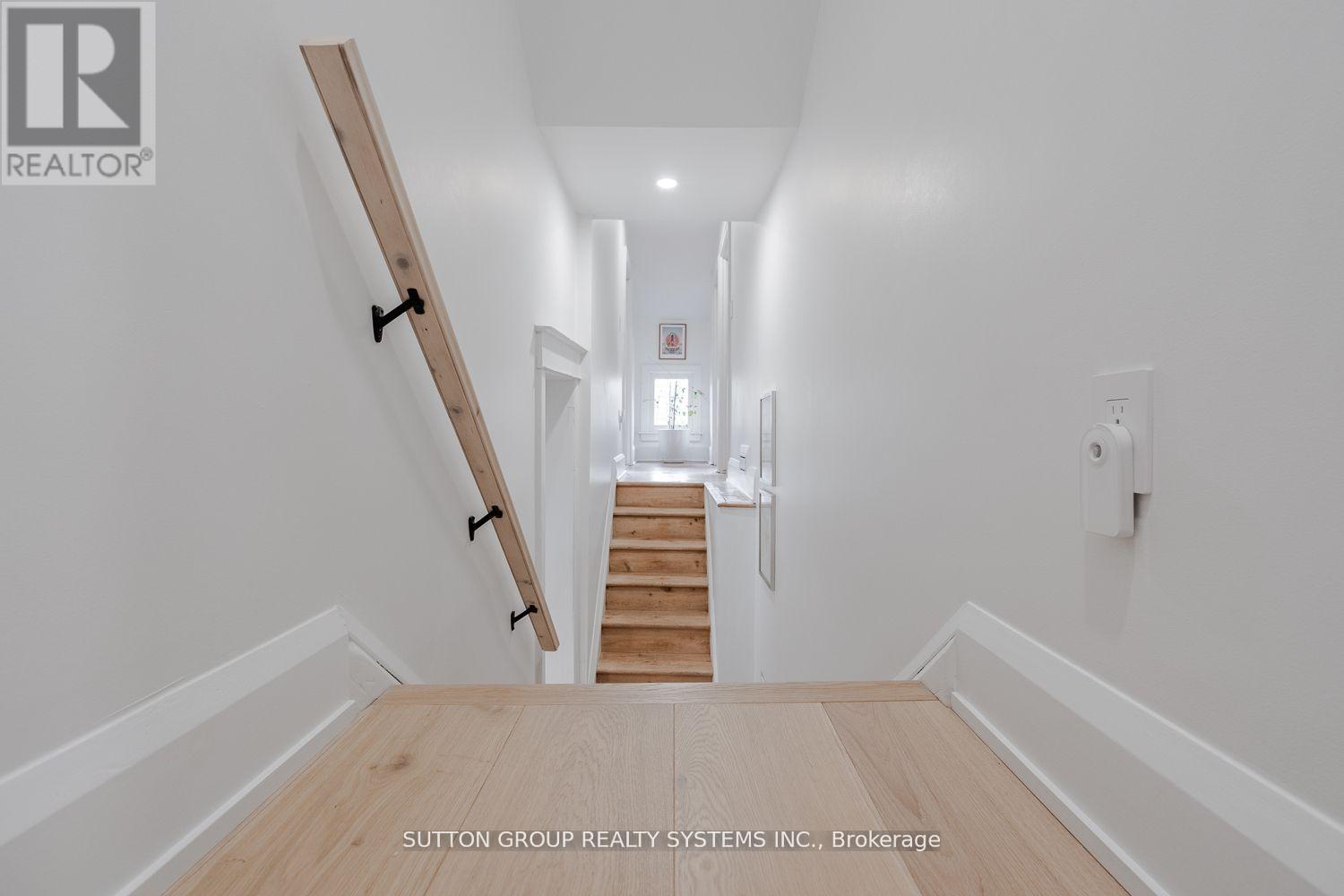 47 Nelson Street, Oakville (Br Bronte), Ontario  L6L 3H5 - Photo 18 - W12928744