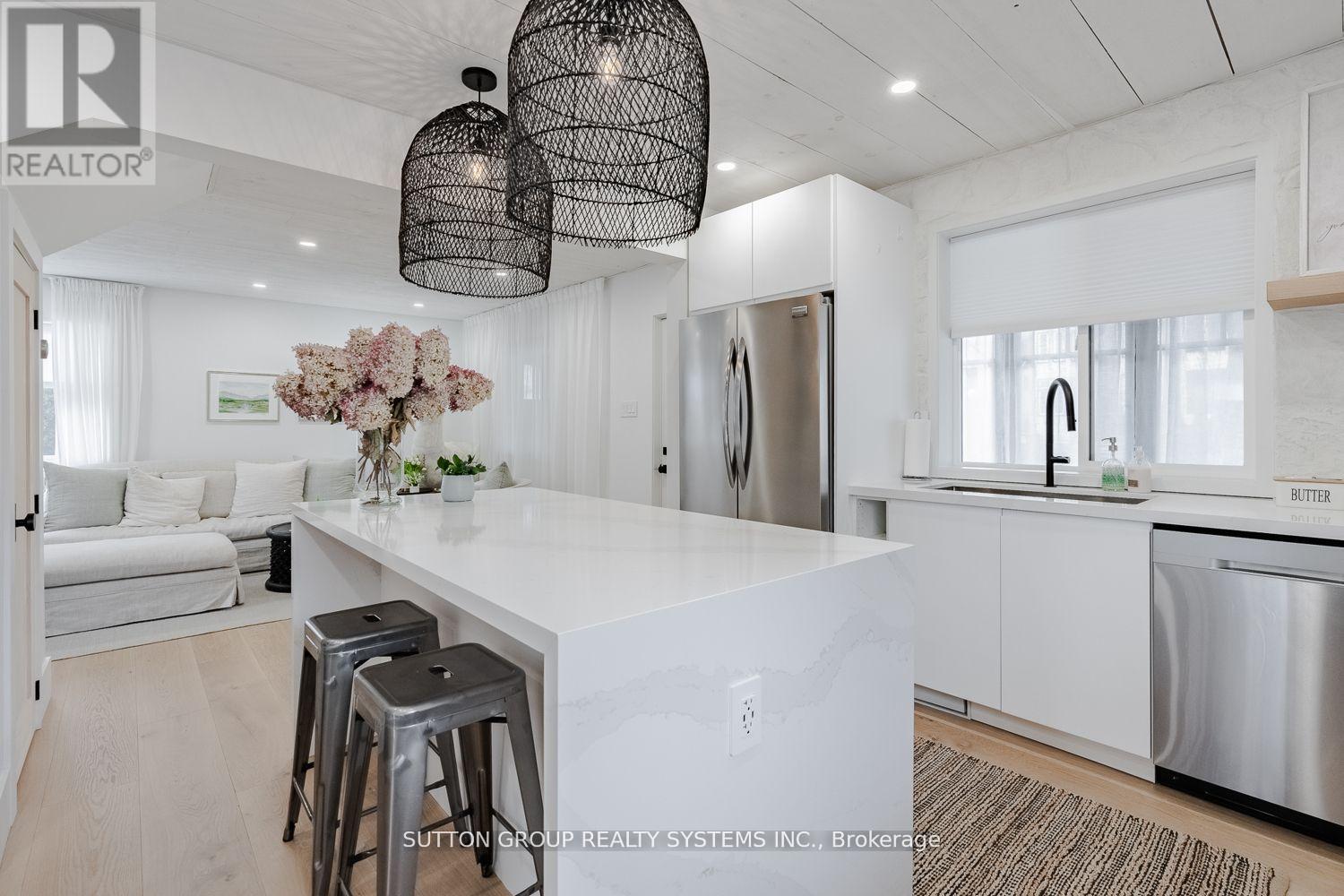 47 Nelson Street, Oakville (Br Bronte), Ontario  L6L 3H5 - Photo 9 - W12928744