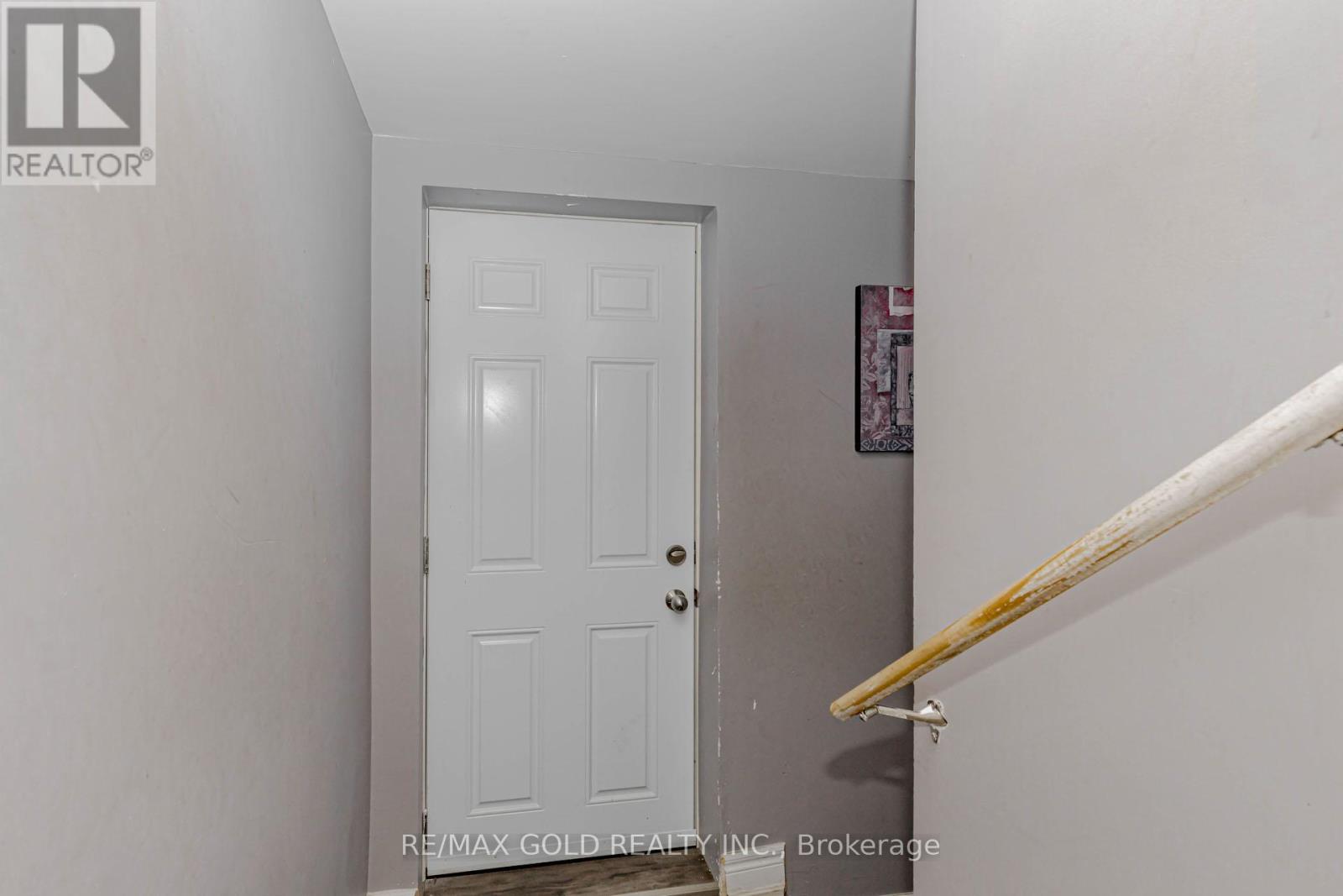 15351 Danby Road, Halton Hills, Ontario  L7G 0H6 - Photo 36 - W12928778