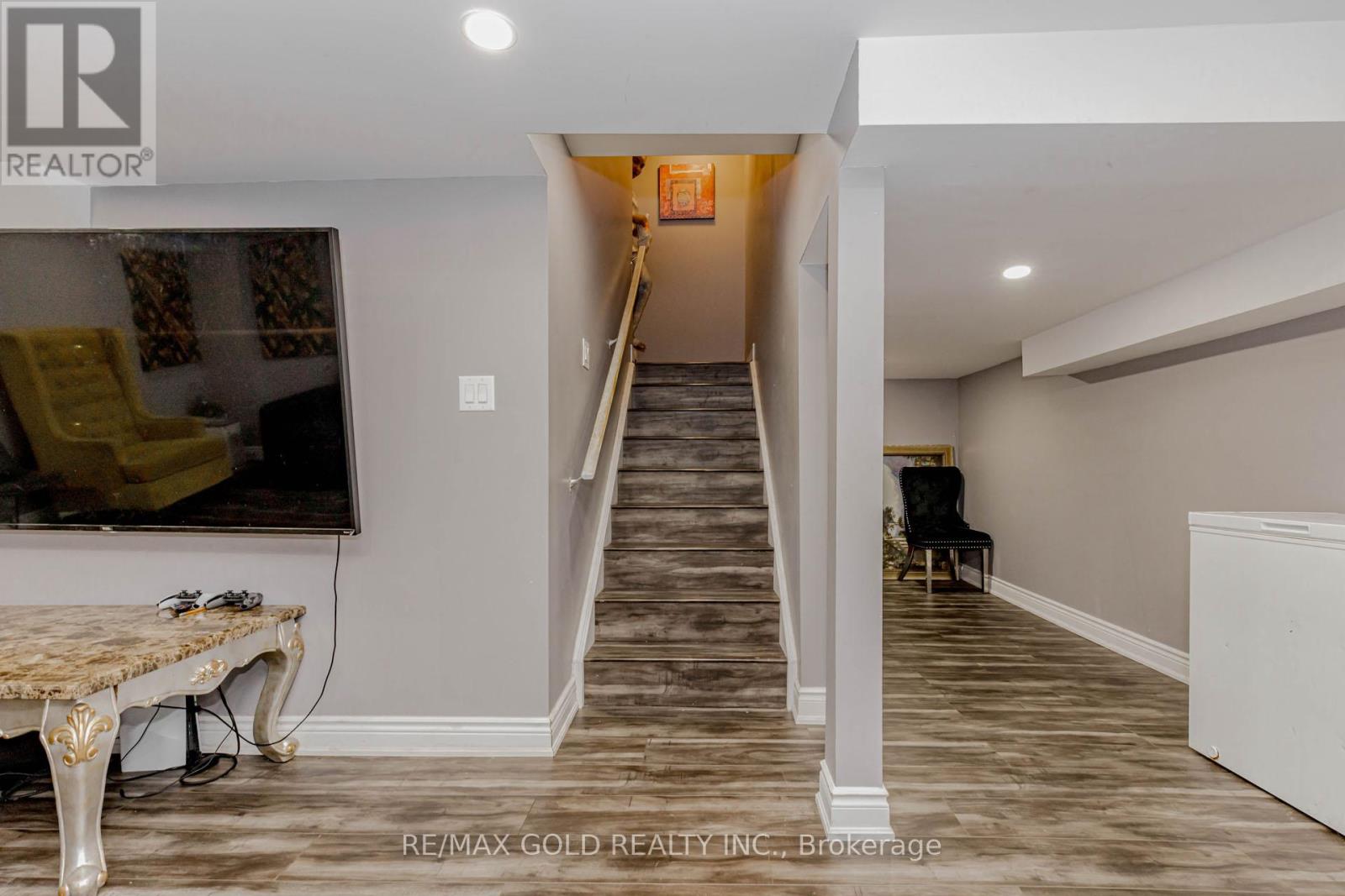 15351 Danby Road, Halton Hills, Ontario  L7G 0H6 - Photo 37 - W12928778