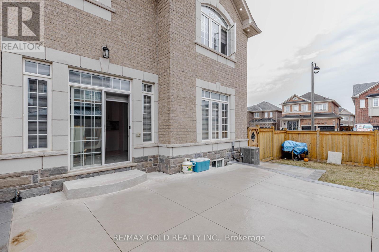 15351 Danby Road, Halton Hills, Ontario  L7G 0H6 - Photo 49 - W12928778