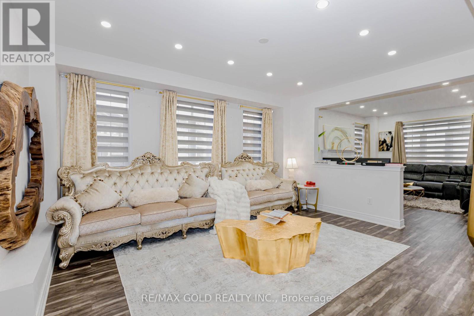 15351 Danby Road, Halton Hills, Ontario  L7G 0H6 - Photo 8 - W12928778