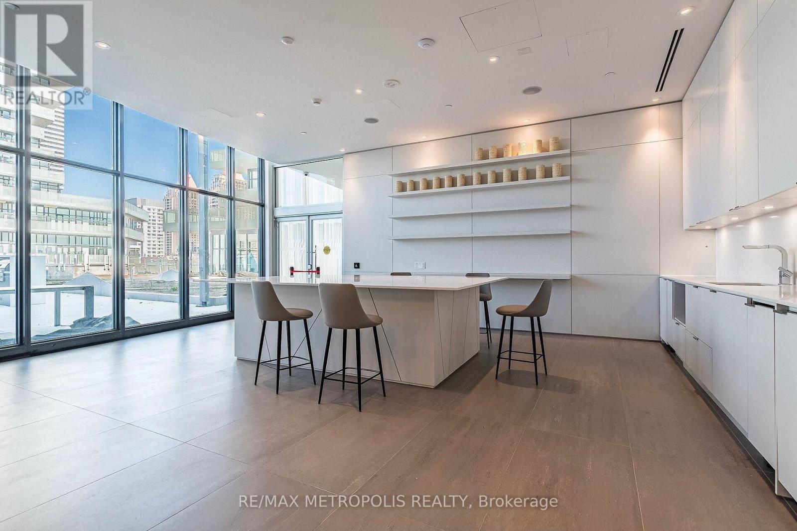 3807 - 3883 Quartz Road, Mississauga (City Centre), Ontario  L5B 0M4 - Photo 20 - W12928804