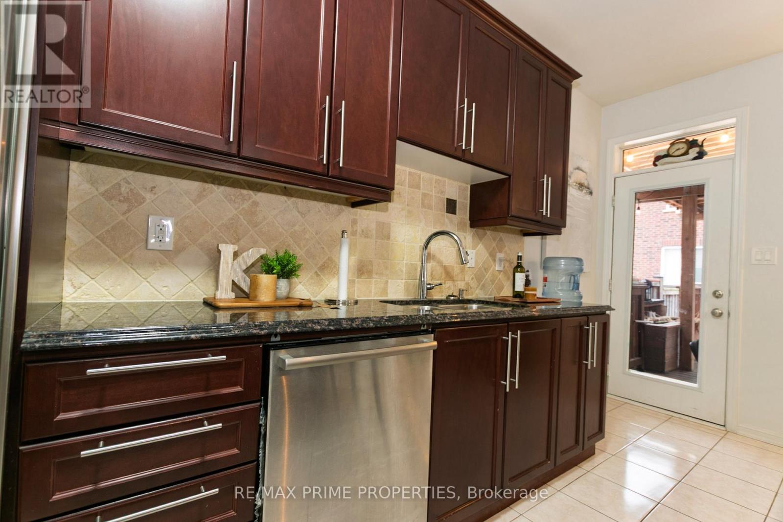 50 Gibbs Road, Brampton, Ontario  L7A 0Y5 - Photo 15 - W12928820