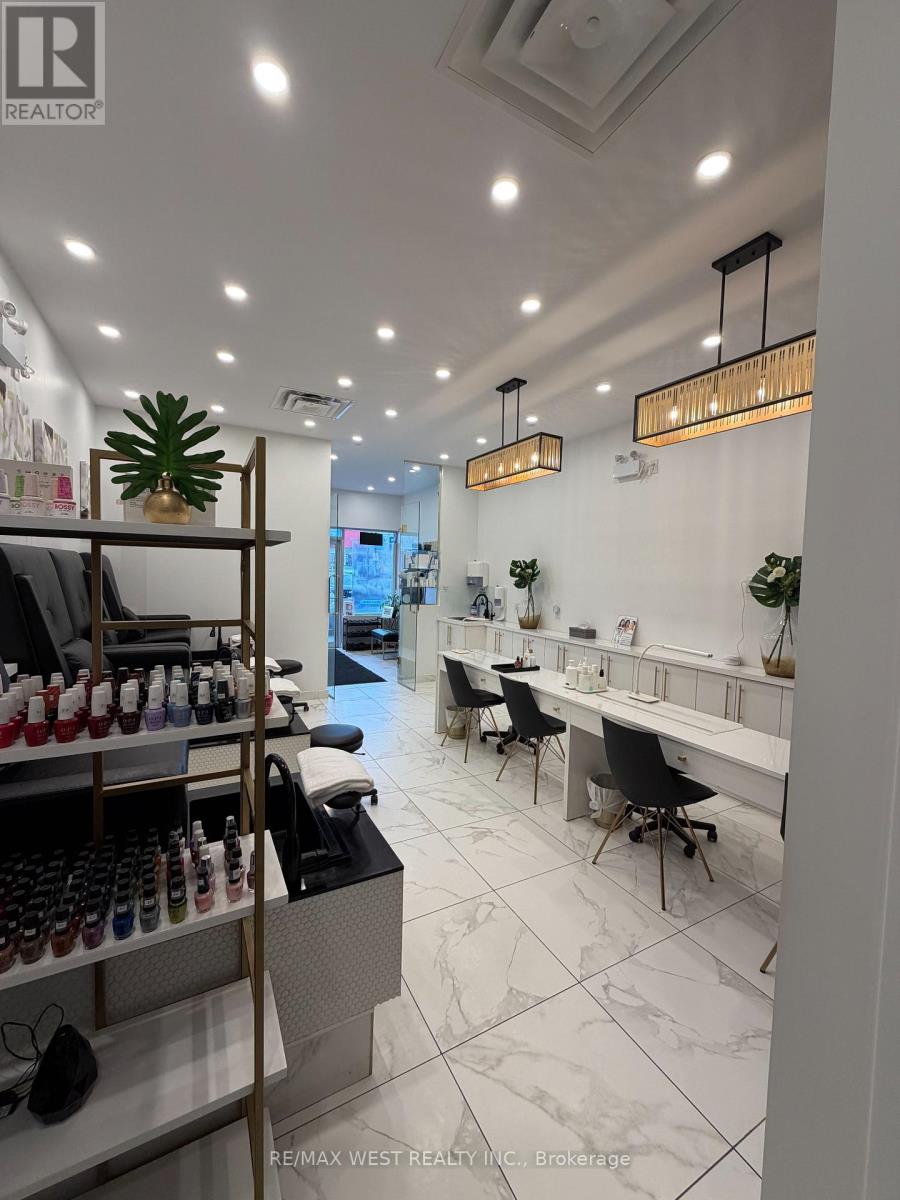 4 Rm#1 - 5027 Hurontario Street, Mississauga (Hurontario), Ontario  L4Z 3X6 - Photo 33 - W12928822