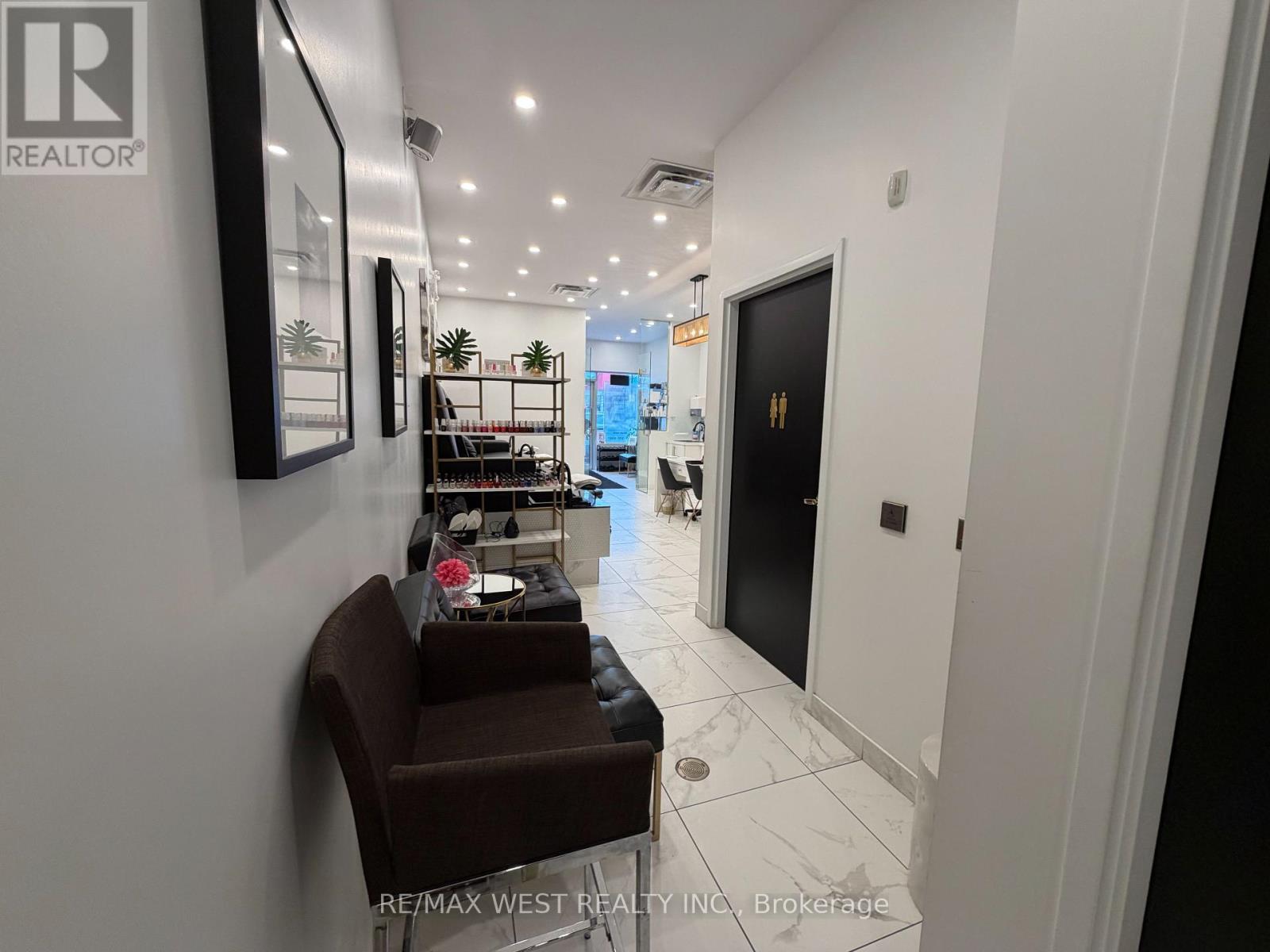 4 Rm#2 - 5027 Hurontario Street, Mississauga (Hurontario), Ontario  L4Z 3X6 - Photo 16 - W12928832