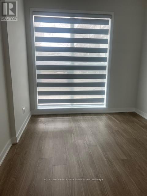 515 - 430 Square One Drive, Mississauga (City Centre), Ontario  L5B 0L6 - Photo 5 - W12928850