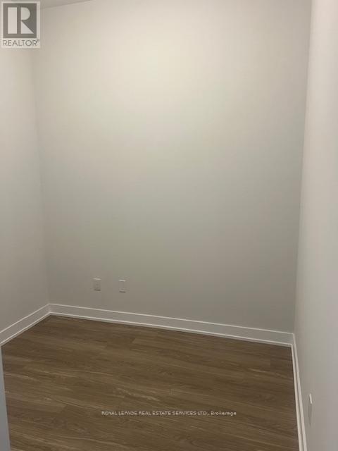 515 - 430 Square One Drive, Mississauga (City Centre), Ontario  L5B 0L6 - Photo 7 - W12928850