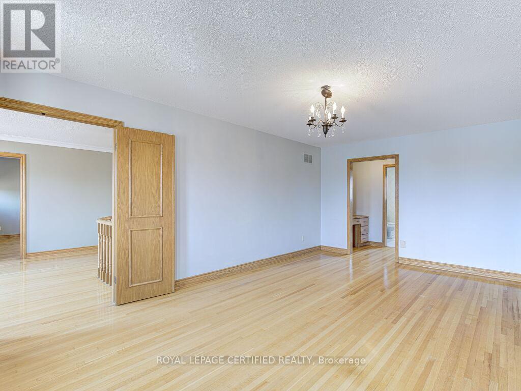 4261 Capilano Court, Mississauga, Ontario  L4W 4H9 - Photo 26 - W12928854