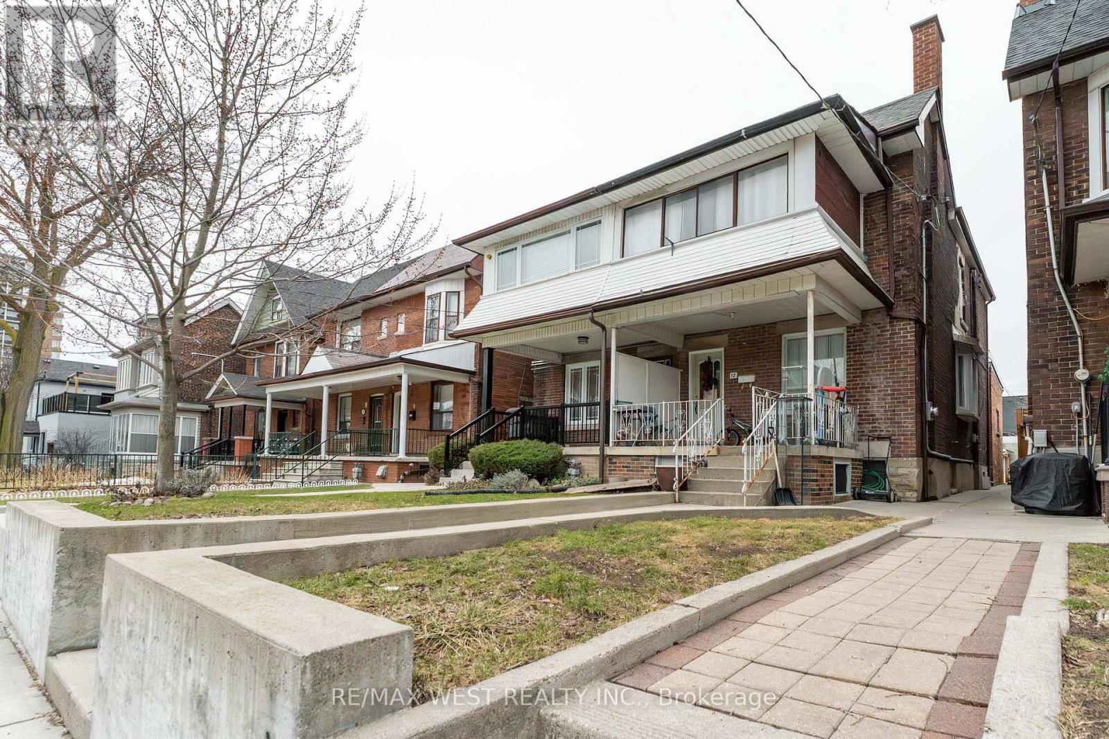 # BSMT AP - 12 GILLESPIE AVENUE, Toronto, Ontario
