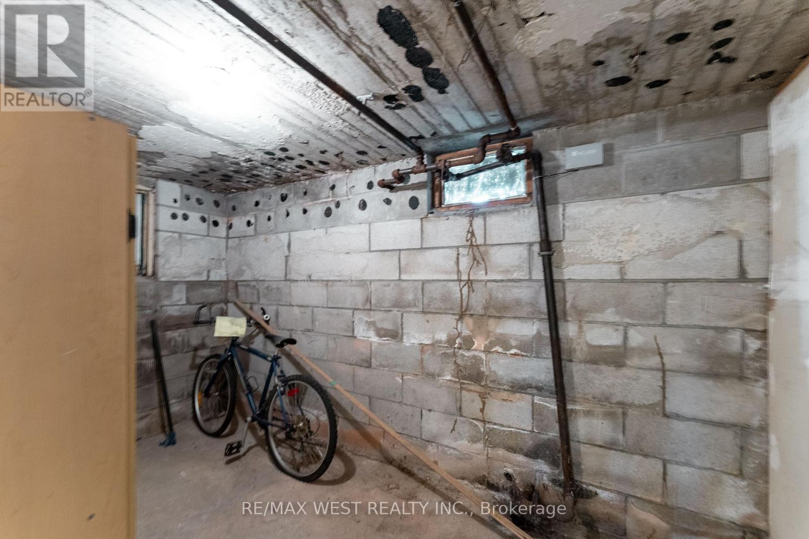 # Bsmt Ap - 12 Gillespie Avenue, Toronto, Ontario  M6N 2Y6 - Photo 15 - W12928858