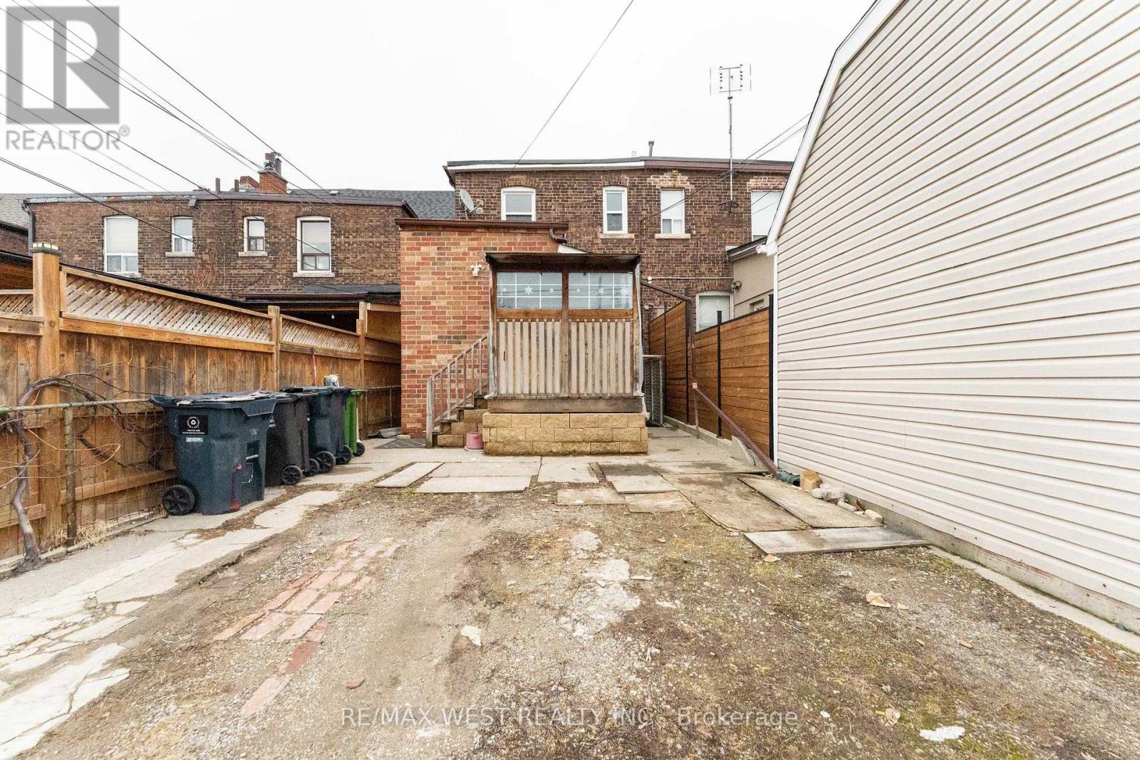 # Bsmt Ap - 12 Gillespie Avenue, Toronto, Ontario  M6N 2Y6 - Photo 21 - W12928858