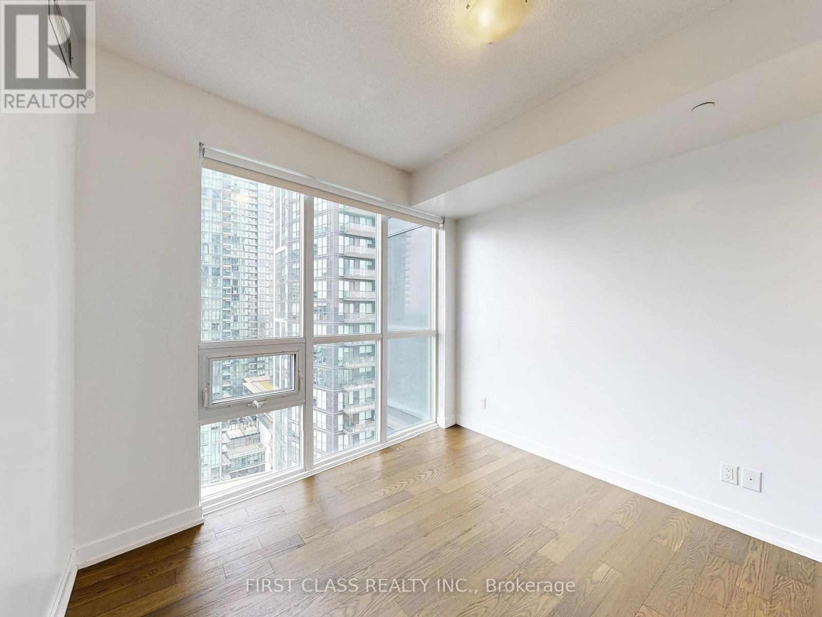 1802 - 4011 Brickstone Mews, Mississauga (Creditview), Ontario  L5B 0J7 - Photo 11 - W12928866