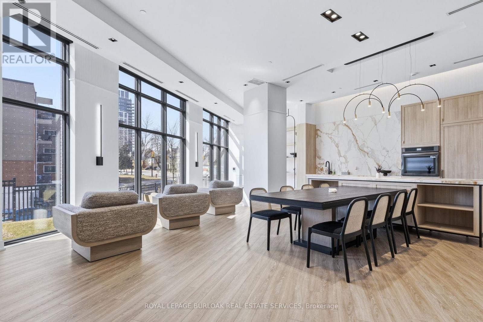 1104 - 2088 James Street, Burlington, Ontario  L7R 0H2 - Photo 19 - W12928876