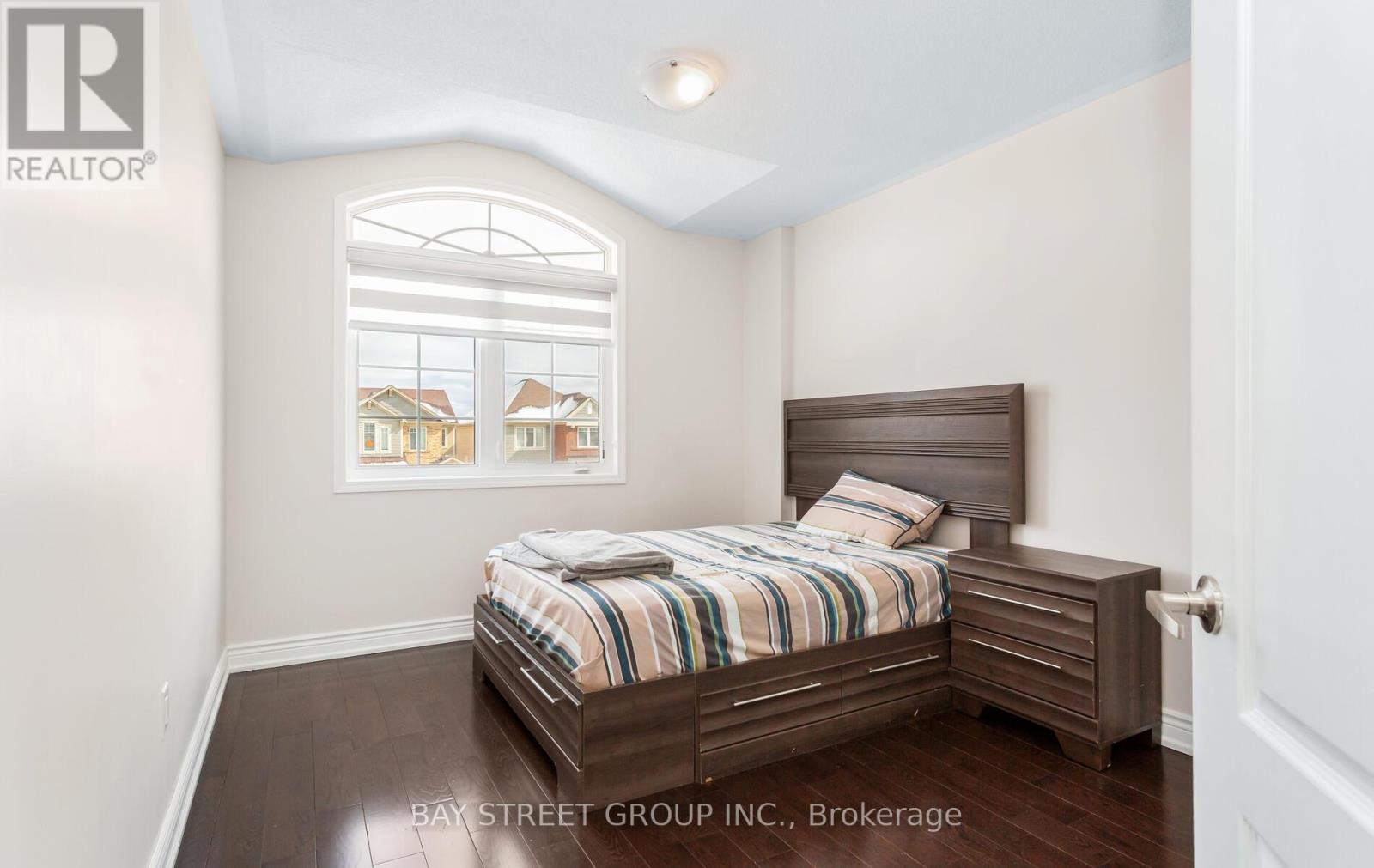 1034 Savoline Boulevard, Milton (Ha Harrison), Ontario  L9T 8P3 - Photo 27 - W12928886