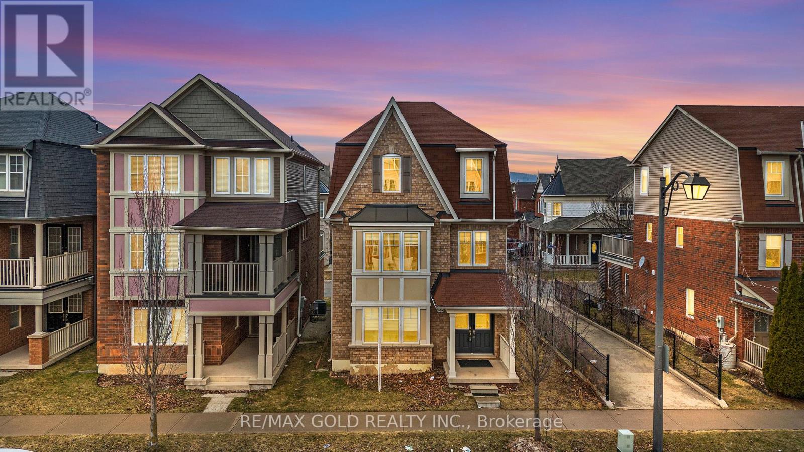 323 DYMOTT AVENUE, Milton, Ontario