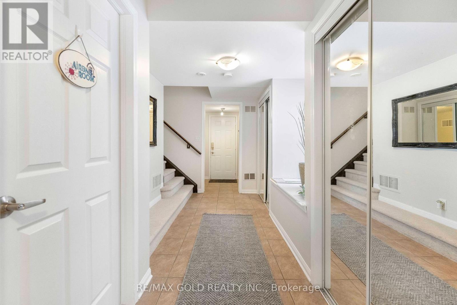 323 Dymott Avenue, Milton, Ontario  L9T 0Z4 - Photo 10 - W12928910