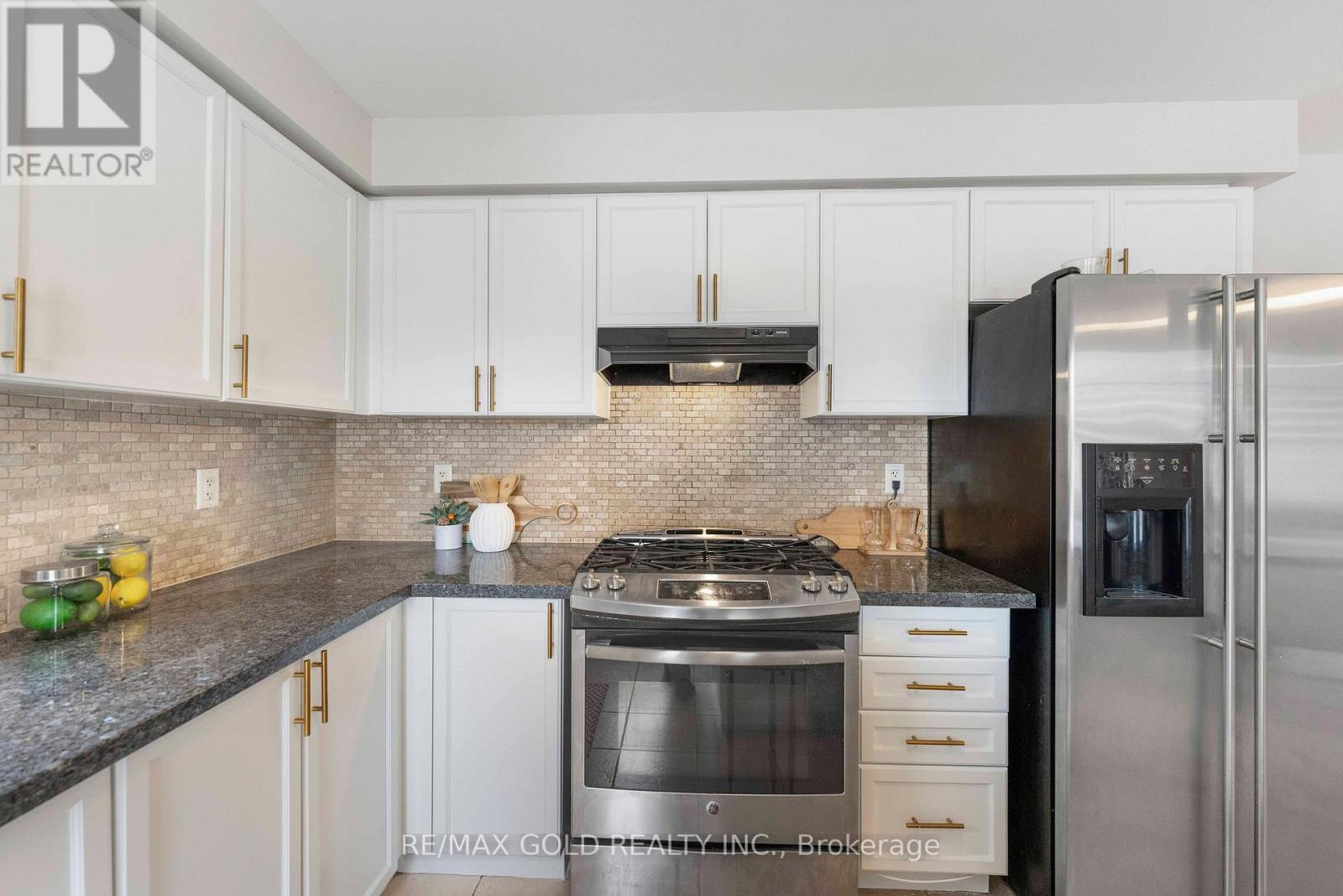 323 Dymott Avenue, Milton, Ontario  L9T 0Z4 - Photo 17 - W12928910