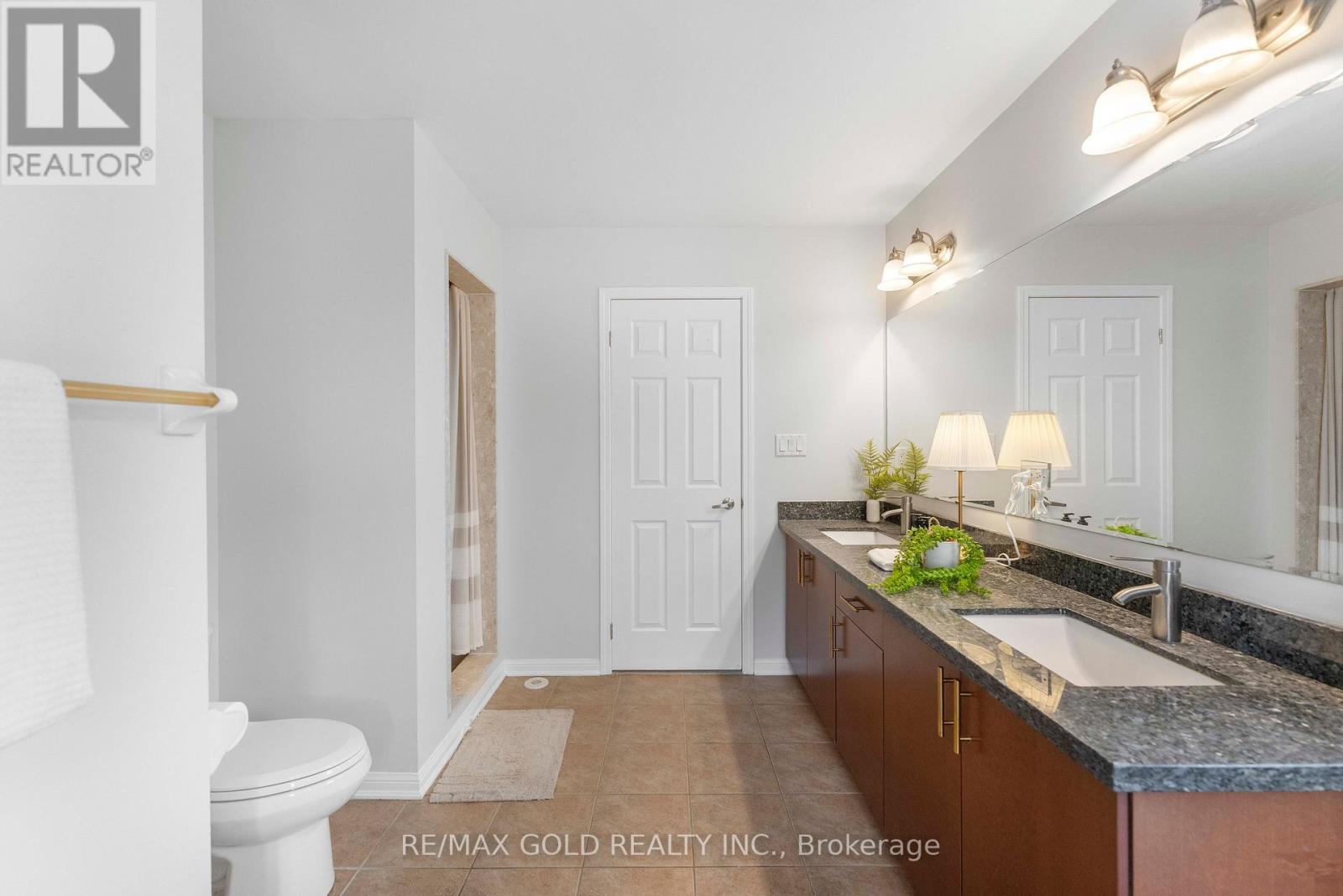 323 Dymott Avenue, Milton, Ontario  L9T 0Z4 - Photo 31 - W12928910