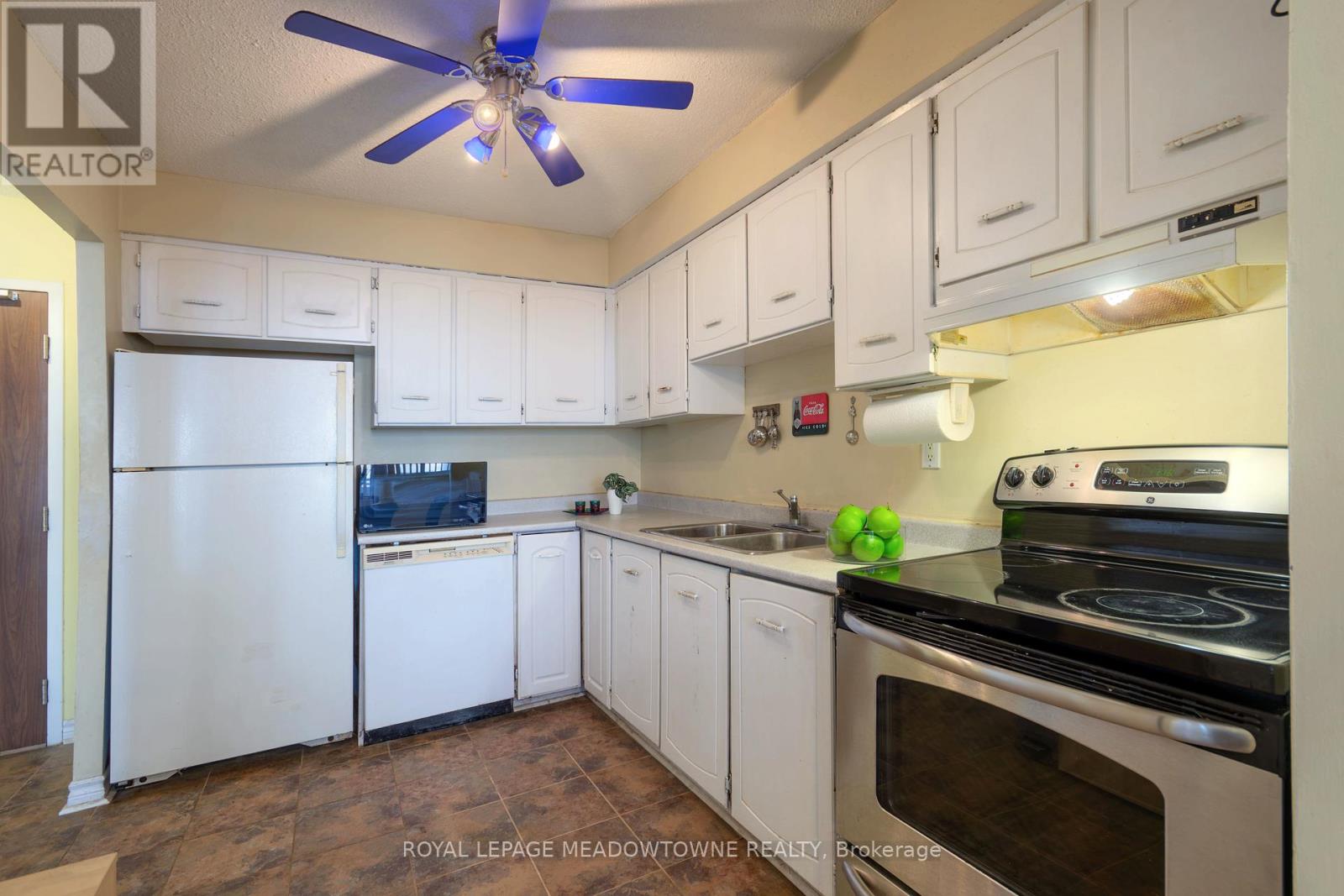 #806 - 2301 Derry Road W, Mississauga, Ontario  L5N 2R4 - Photo 16 - W12928916