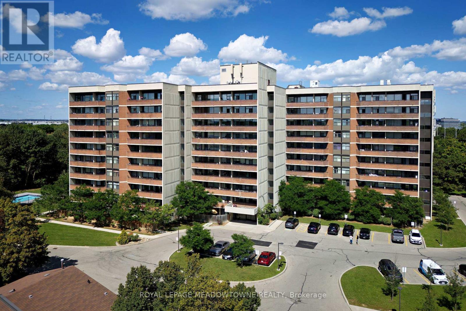 #806 - 2301 Derry Road W, Mississauga (Meadowvale), Ontario  L5N 2R4 - Photo 2 - W12928916