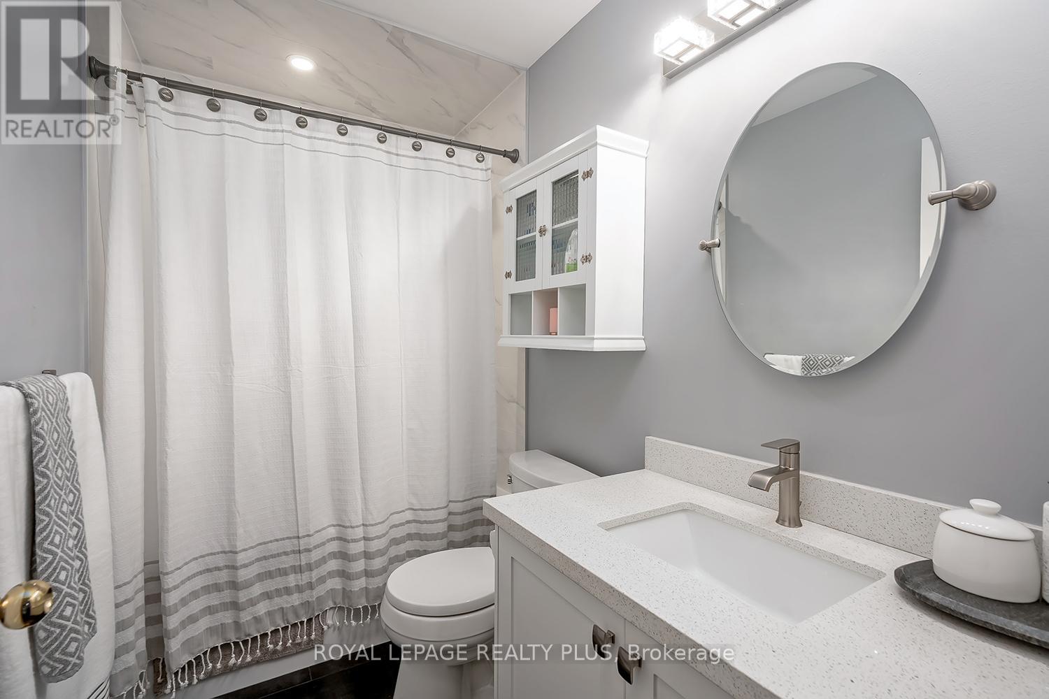 5887 Shelford Terrace, Mississauga, Ontario  L5M 6J9 - Photo 25 - W12928962