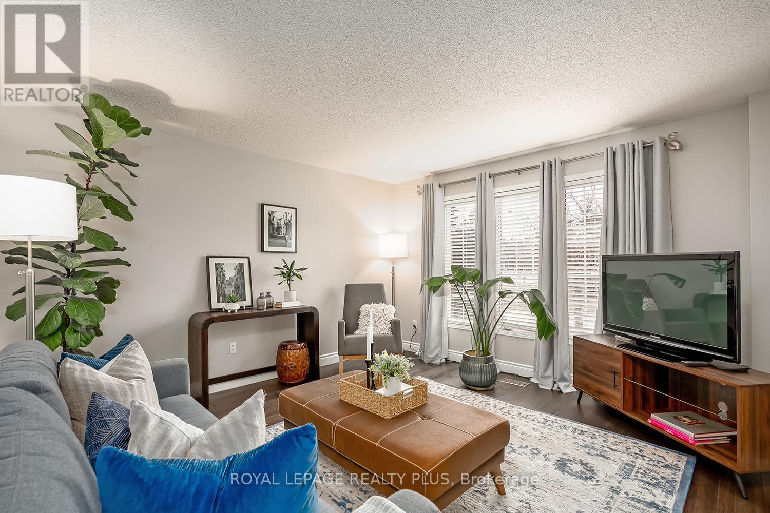 5887 Shelford Terrace, Mississauga, Ontario  L5M 6J9 - Photo 4 - W12928962