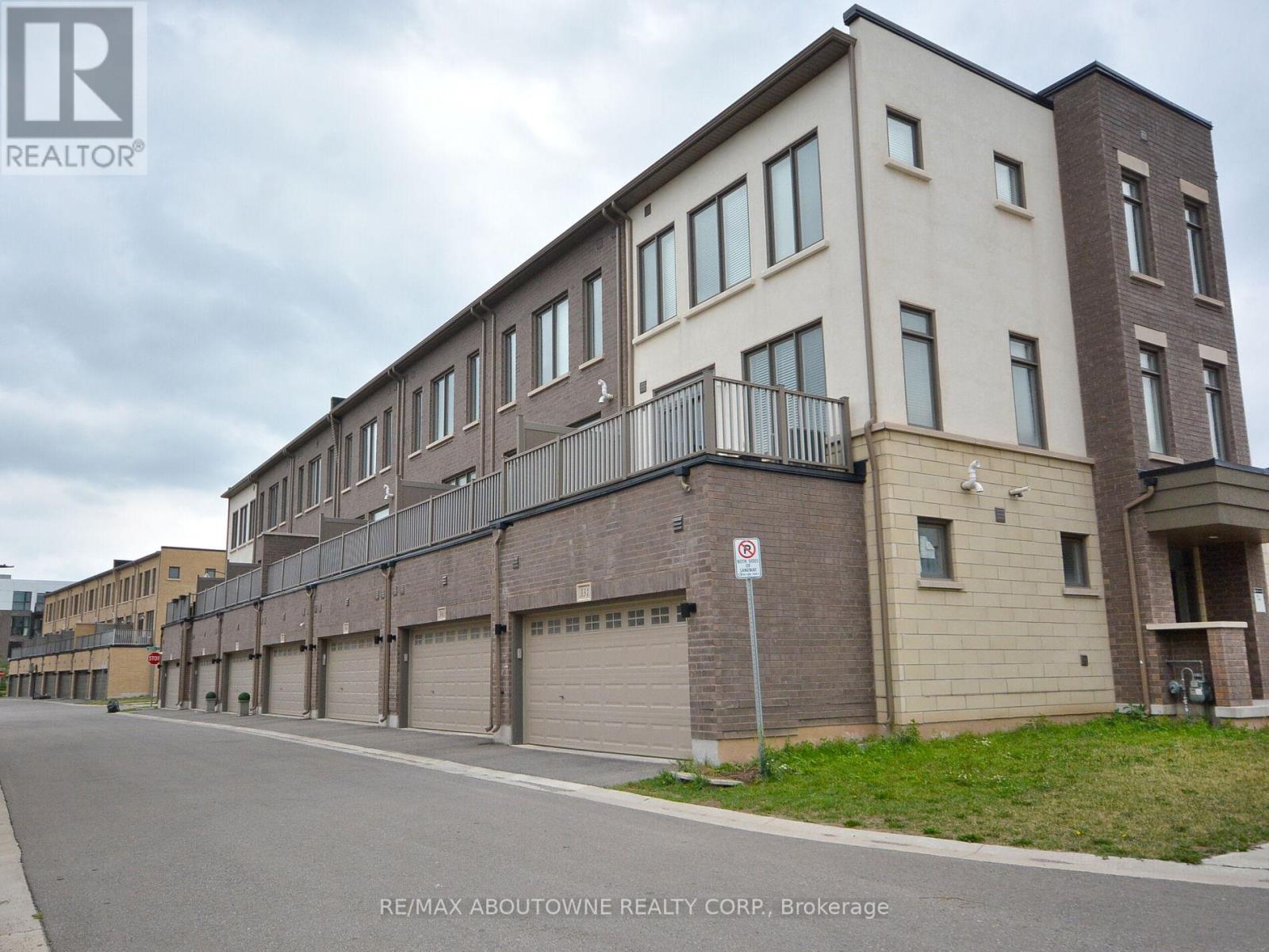 331 Squire Crescent, Oakville (Go Glenorchy), Ontario  L6H 0L9 - Photo 3 - W12928970