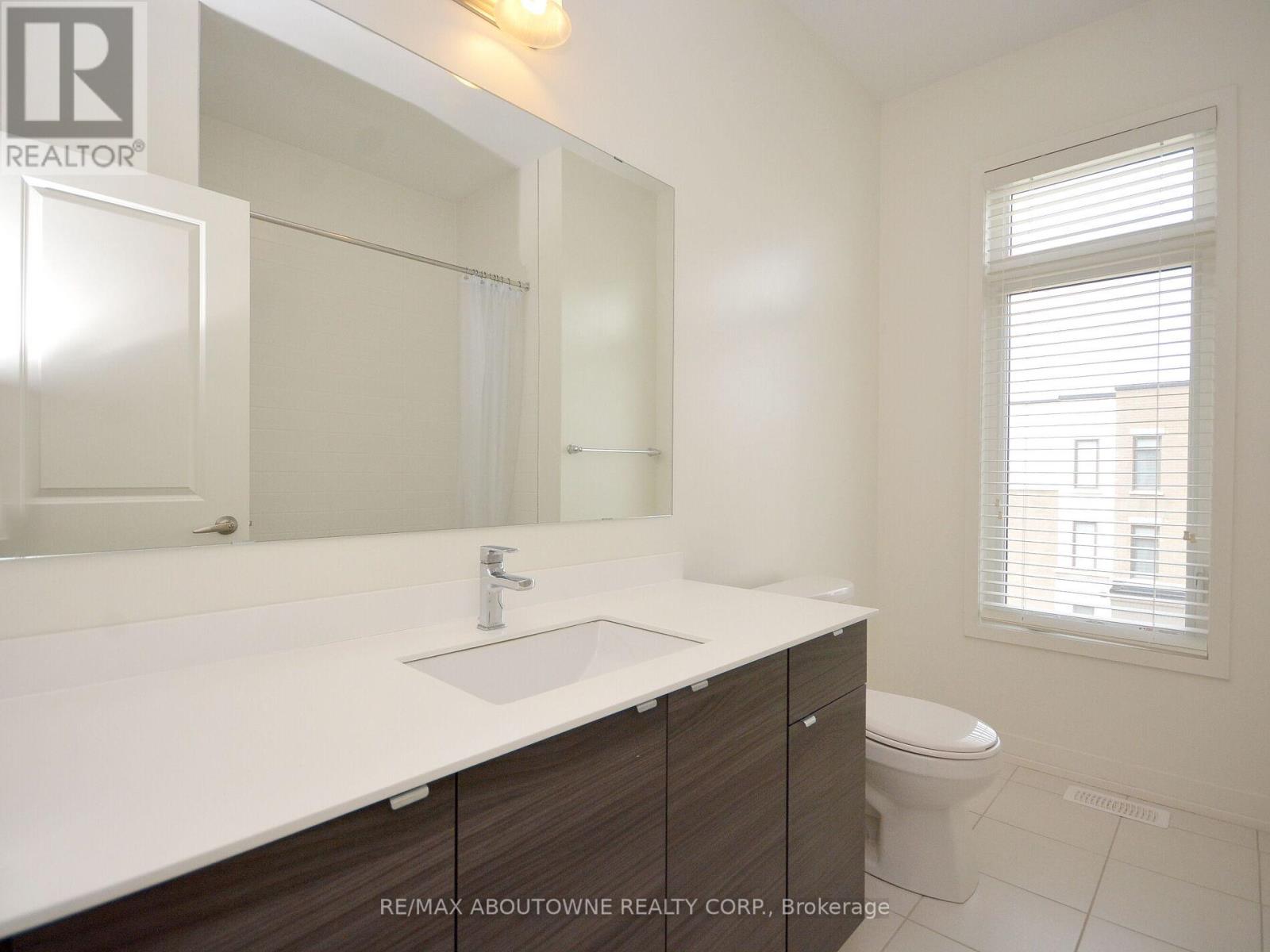 331 Squire Crescent, Oakville (Go Glenorchy), Ontario  L6H 0L9 - Photo 36 - W12928970