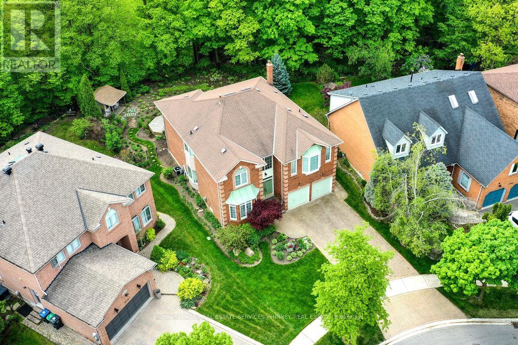 3952 Rolling Valley Drive, Mississauga (Erin Mills), Ontario  L5L 5V9 - Photo 2 - W12928996