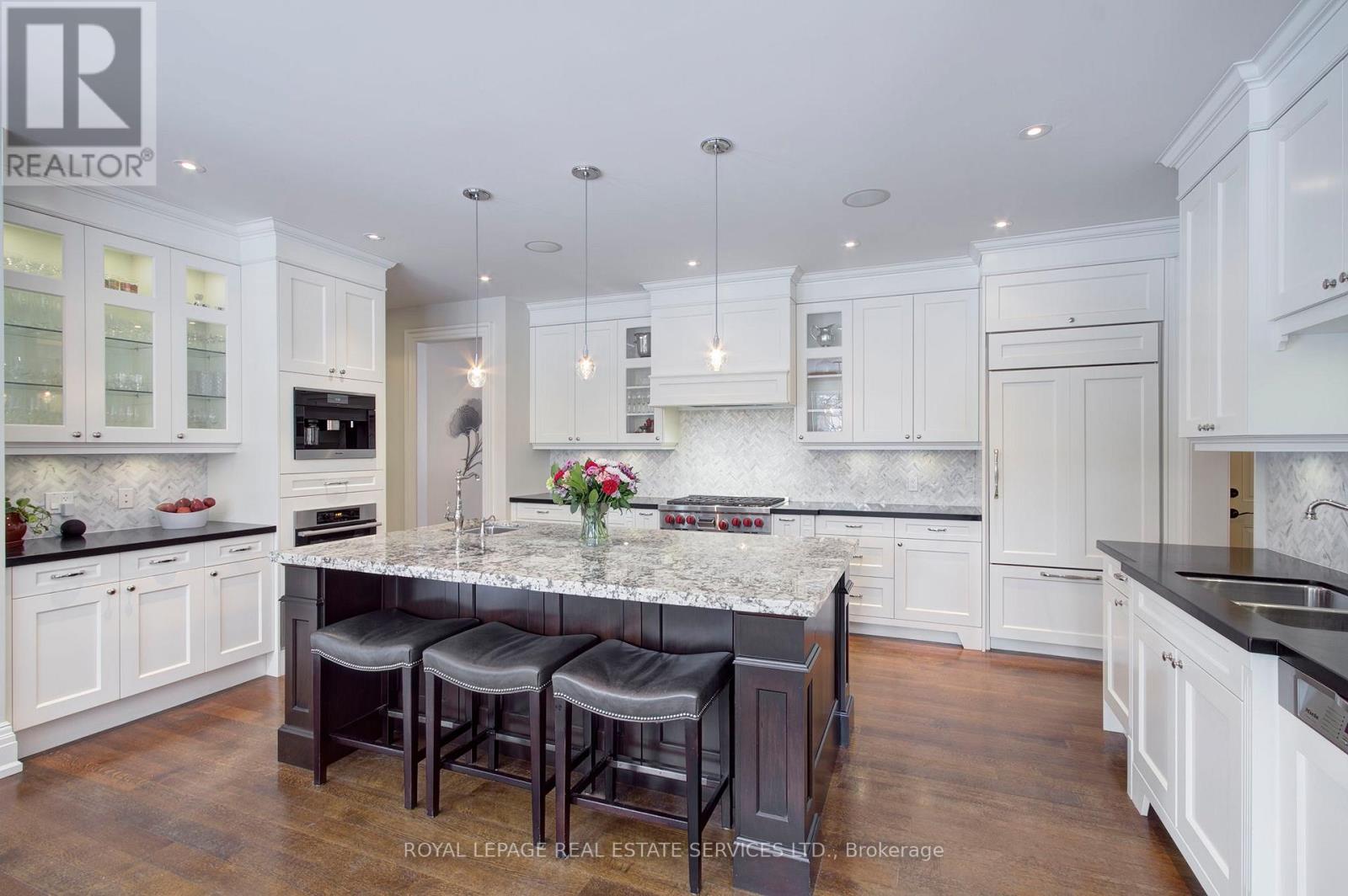 461 Copeland Court, Oakville, Ontario  L6J 4B8 - Photo 11 - W12929018