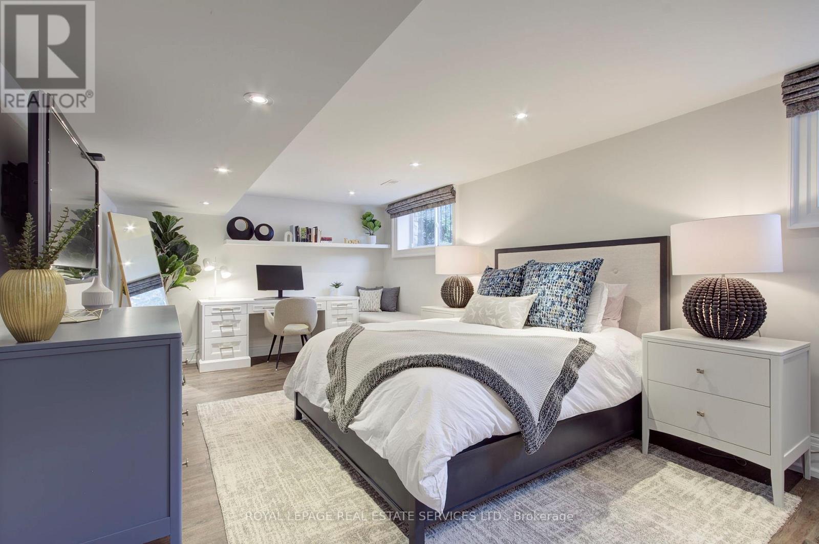 461 Copeland Court, Oakville, Ontario  L6J 4B8 - Photo 38 - W12929018