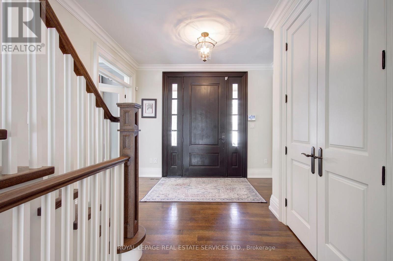 461 Copeland Court, Oakville, Ontario  L6J 4B8 - Photo 7 - W12929018