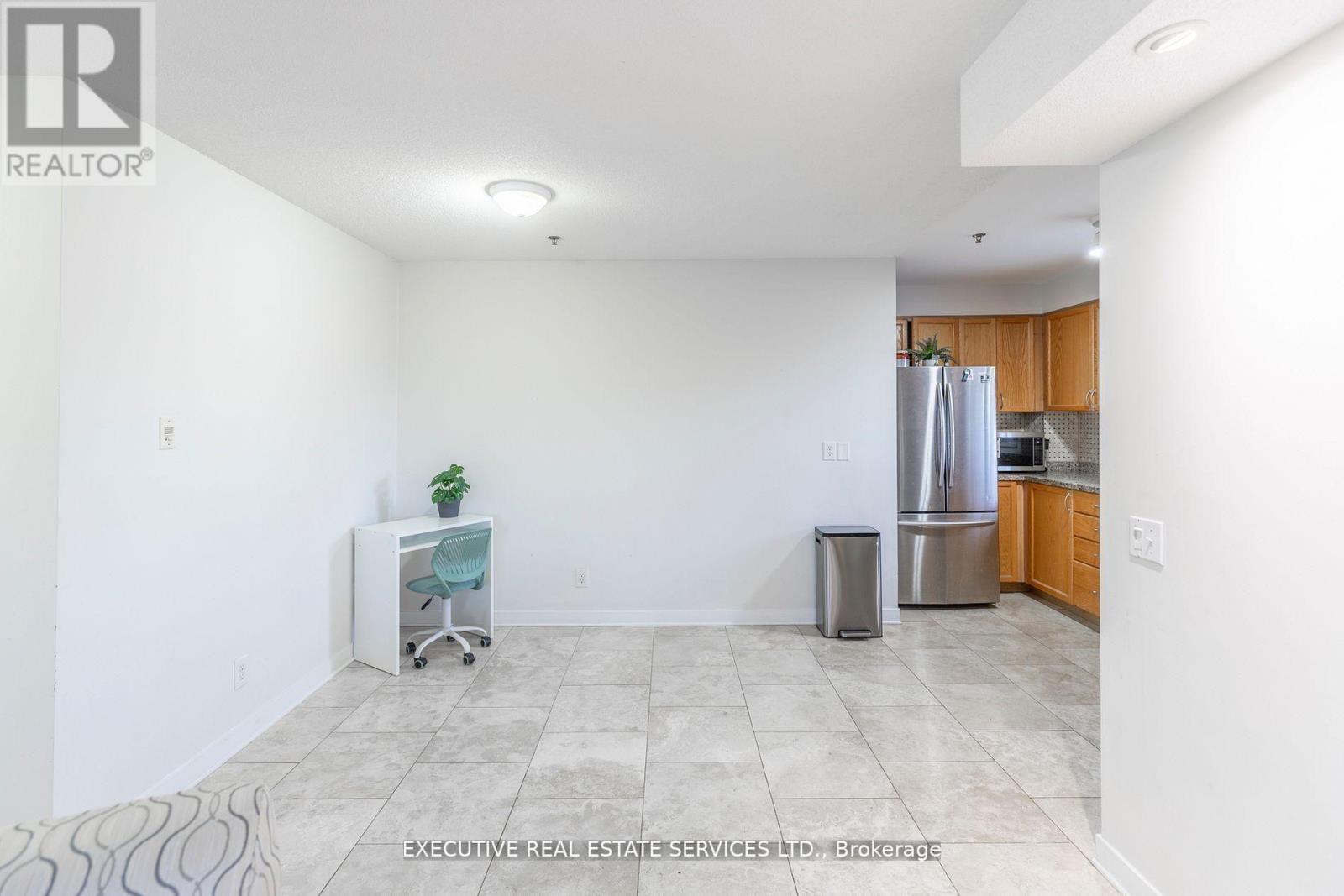 #203 - 4 Dayspring Circle, Brampton, Ontario  L6P 2Z5 - Photo 15 - W12929020