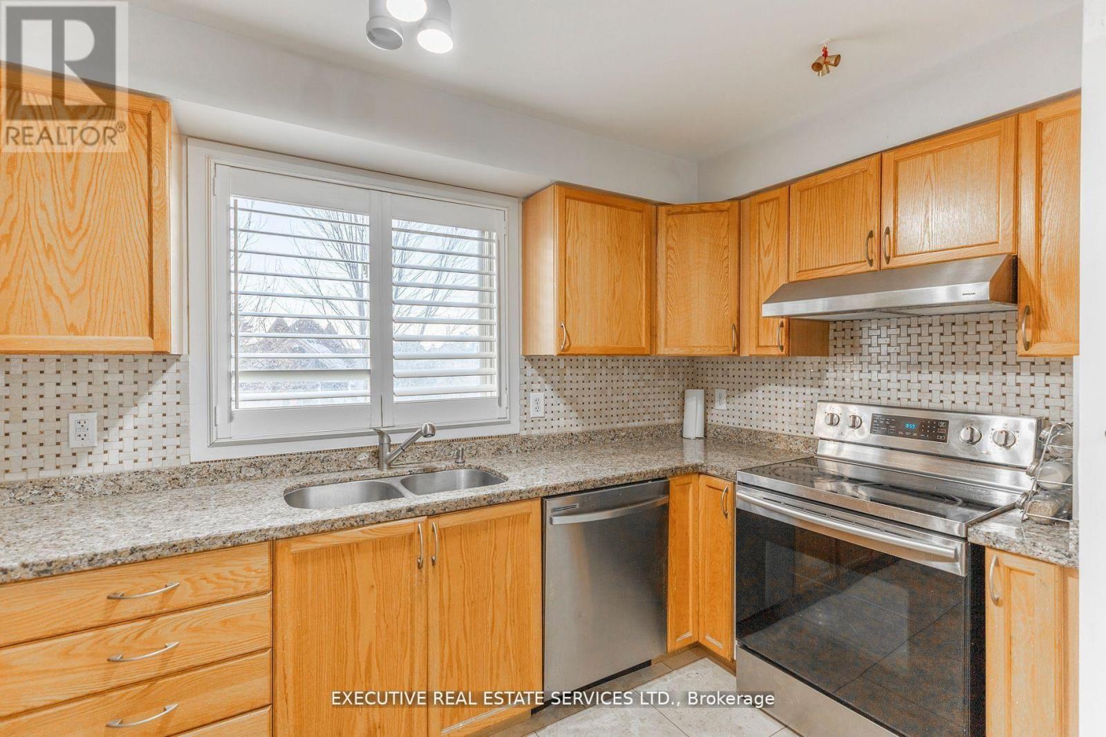 #203 - 4 Dayspring Circle, Brampton, Ontario  L6P 2Z5 - Photo 39 - W12929020