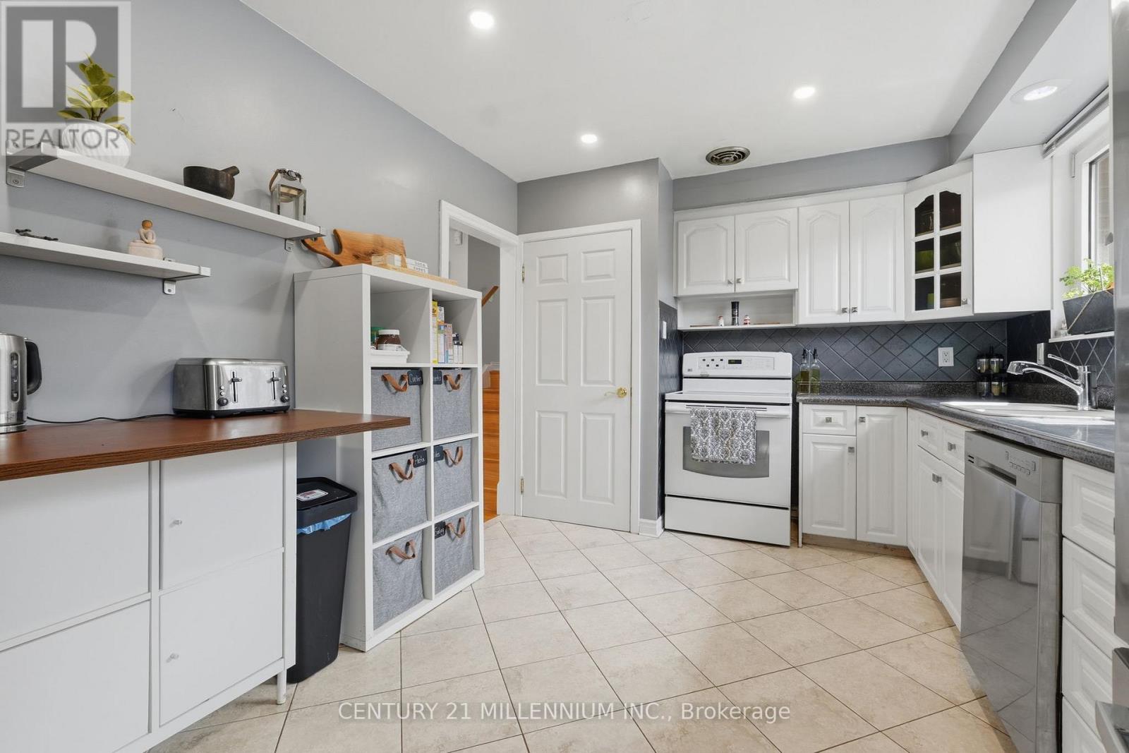 35 Doncaster Drive, Brampton, Ontario  L6T 1S8 - Photo 11 - W12929022