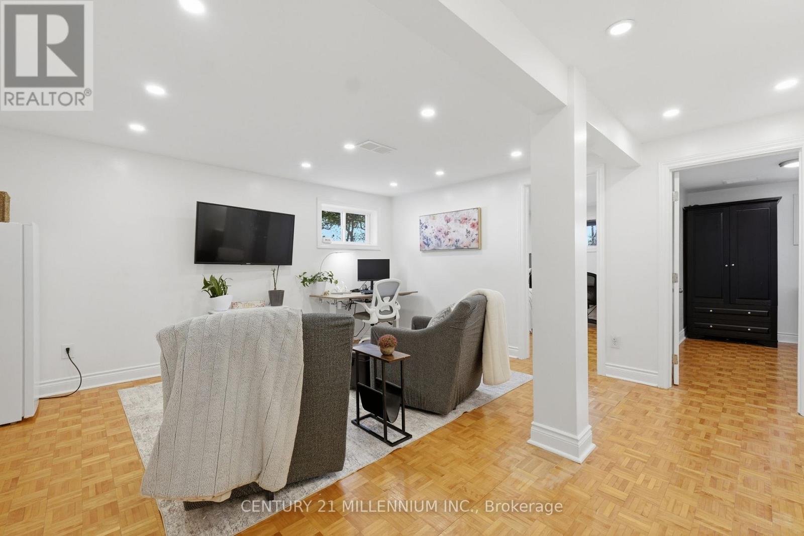 35 Doncaster Drive, Brampton, Ontario  L6T 1S8 - Photo 19 - W12929022