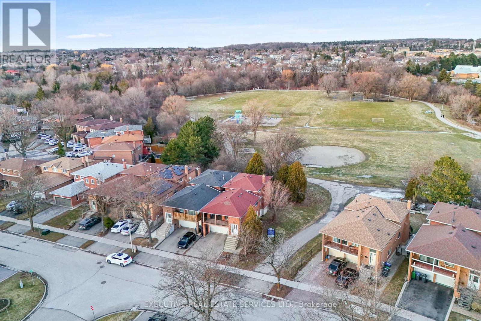 44 Lakecrest Trail, Brampton (Heart Lake West), Ontario  L6Z 1S6 - Photo 4 - W12929024