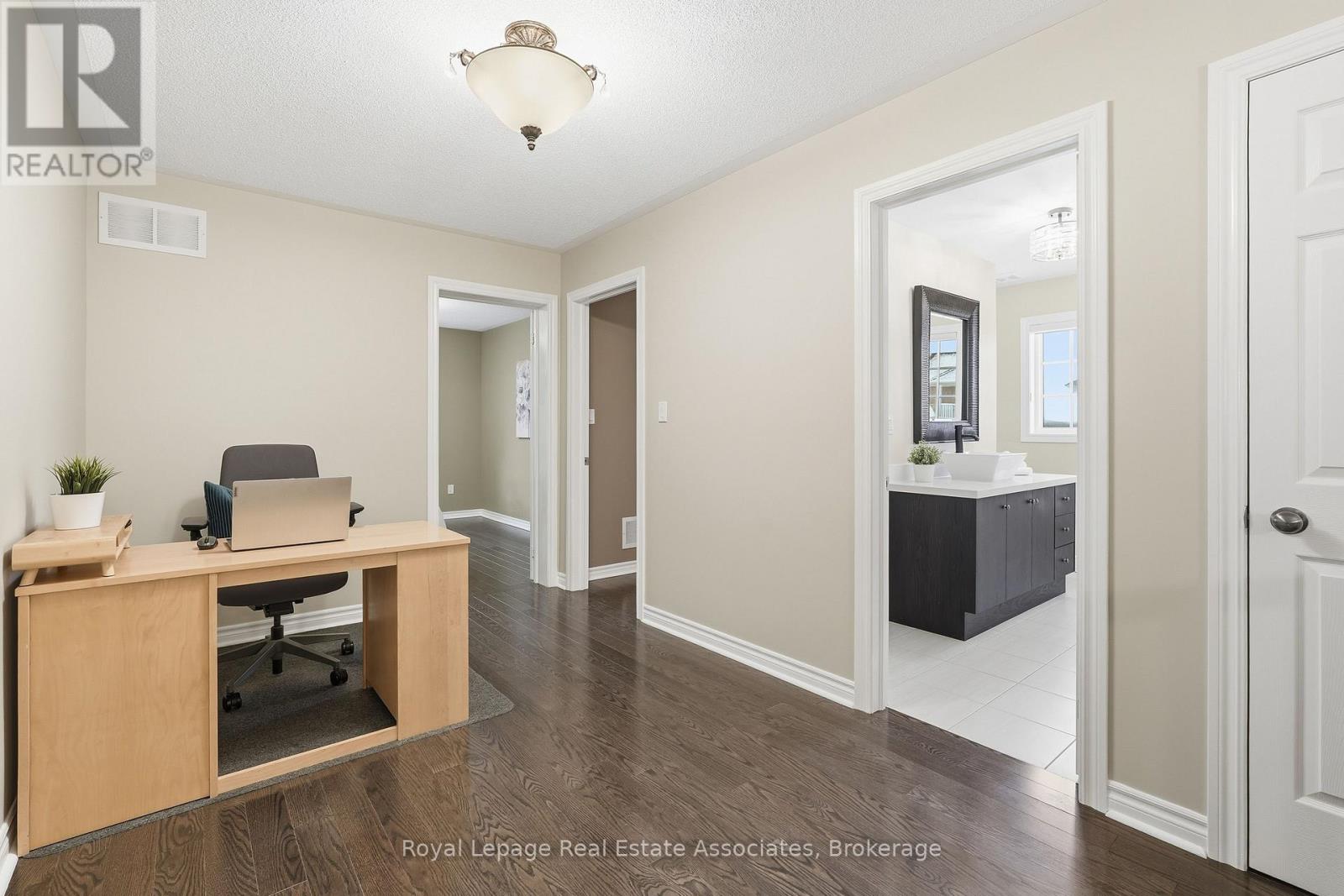 290 Eaton Street, Halton Hills, Ontario  L7G 6N8 - Photo 35 - W12929044