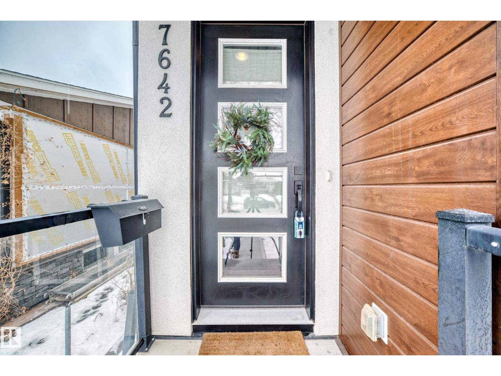 7642 91 Av Nw, Edmonton, Alberta  T6C 1P8 - Photo 2 - E4475114