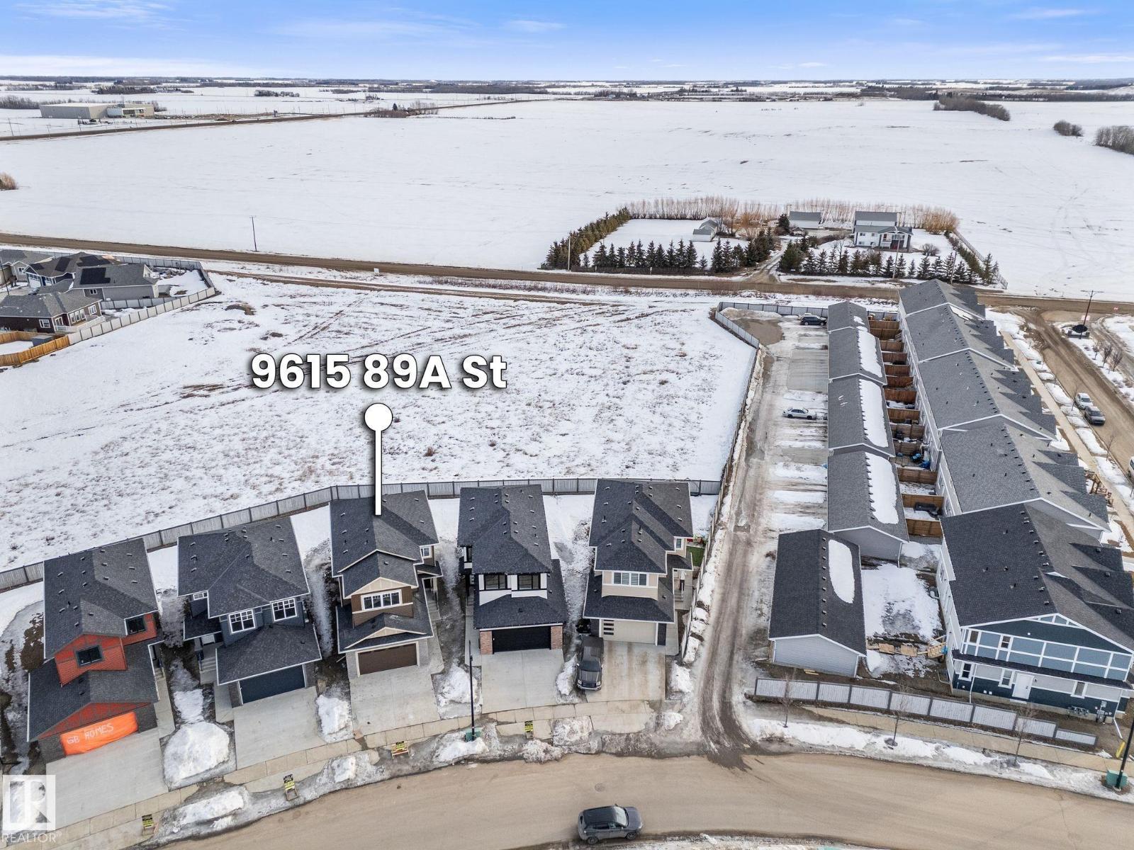 9615 89a St, Morinville, Alberta  T8R 2R6 - Photo 3 - E4474107