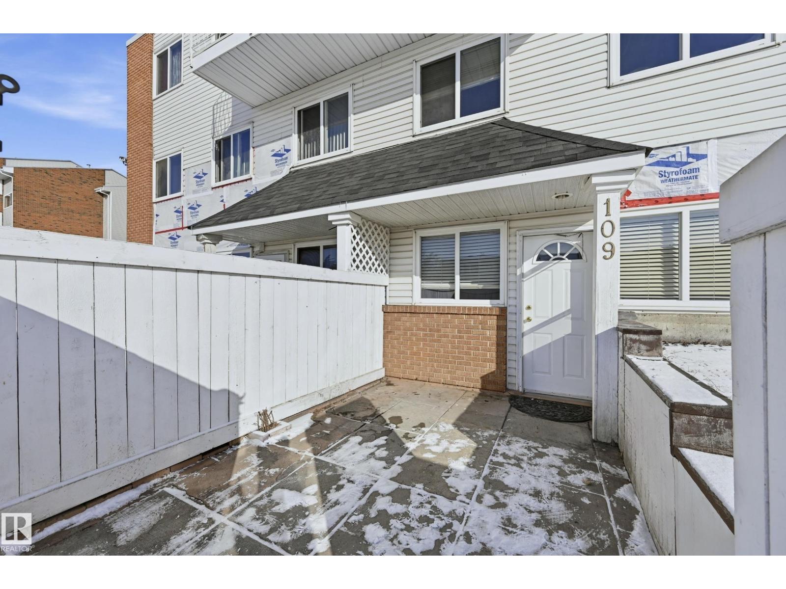 #109 14530 52 ST NW, Edmonton, Alberta